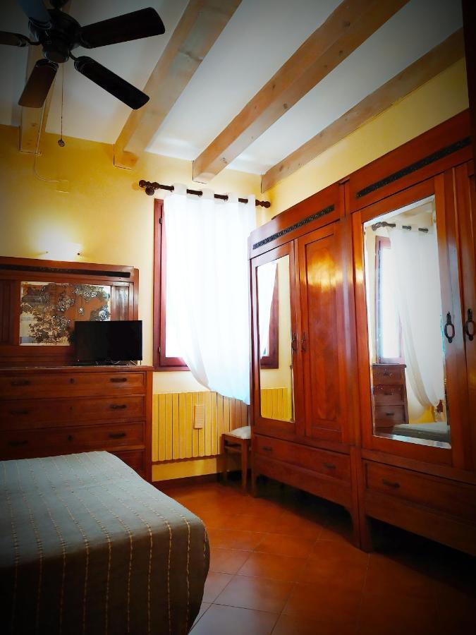 1964 Bed and breakfast